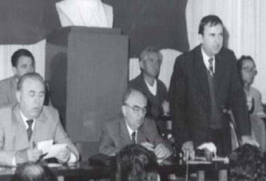 “Pas kritikave që bëra në mbledhje, Abdyl Këllezi, në kulmin e nervozizmit, më tha; s’kam ardhur këtu të marr leksione nga ty dhe me grusht…”/ Kujtimet e panjohura të ish-drejtorit të Uzinës së Naftës