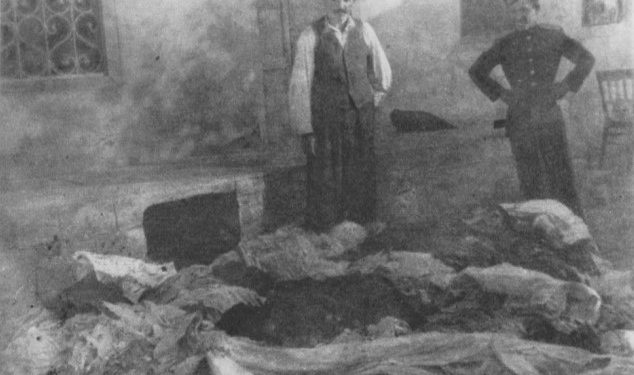 “Kur shkuam te shtëpia e Enverit për t’i dhuruar monedhën e floririt me kokën e Aleksandrit të Maqedonisë, të cilën ia morëm Man Tepelisë në Shkodër, ai na…”/ Rrëfimi i ish-nënkolonelit të Sigurimit