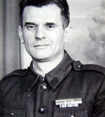 “Orhan Frashëri, mblodhi në tarracën e Hotel ‘Tomorri’, të gjithë tregtarët e pasanikët beratas, që s’dorzonin arin dhe qëlloi të parin me revole pas veshit…”/ Historia tronditëse e shkurtit 1946