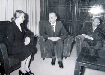 “Pasi më godiste me majat e këpucëve te gjunjët, krye hetuesi i Fierit, më tha; kemi arrestuar edhe antarë të Byrosë, Prokopin dhe Palin, kurse Muhos…”/ Dëshmitë tronditëse të inxhinierit të naftës, Petraq Xhaçka