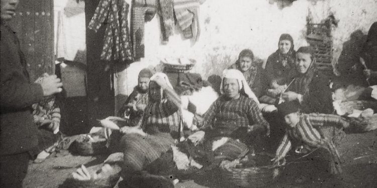 “Rreth Prishtinës, ka mbi 5 mijë të vrarë, fshatrave shqiptare ju vihet zjarri, banorët qëllohen për vdekje si minj dhe kjo gjueti njerëzish, thuhet me gëzim nga serbët…”/ Shkrimi i gazetarit danez, Fritz Magnussen