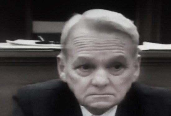 “Sapo na njoftuan për vdekjen e Enverit, bashkë me kolegun D.D., u mbyllëm në zyrën tonë në Komitetin Qendror dhe nxorëm shishen e rakisë…”/ Dëshmia e panjohur e ish-diplomatit