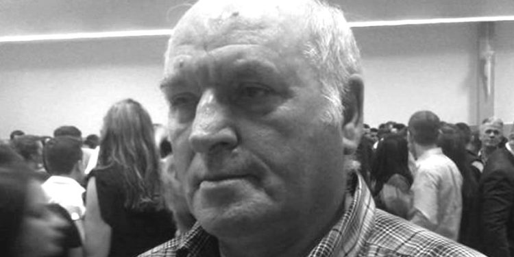 “Kur Enver Hoxha në ’69-ën priti 60 kosovarë dhe trokiti gotat me Demë Ali Pozharin nga Deçani, shtypi i Beogradit, shkroi se; antikomunistin e Dukagjinit…”/ Refleksionet e publicistit të njohur