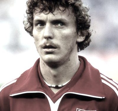 “Si e solla Boniekun në Tiranë në majin e ’85-ës, për ndeshjen e kombëtares dhe surpriza që më bëri ai, pasi Juventus më ftoi në finalen e Hejselit…”/ Dëshmia e rrallë e ish-diplomatit