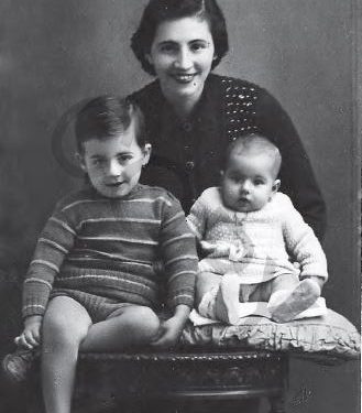 “Është vështirë të kujtohen festat fetare, martesat apo varrimet e izraelitëve të Vlorës, pa imazhin e figurës të përunjur, të Jehuda Saretës dhe…”/ Saga e familjeve hebre në Shqipëri