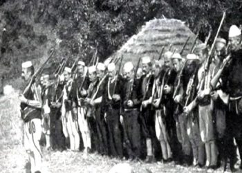 “Në shtëpinë e Serreqve, u hap vaji për vrasjen e Cinit, një vaj pa të vdekur, që vazhdoi me javë, se miqtë e familjes, nga Vermoshi…”/ Refleksionet studiuesit të njohur, për kryengritjen e Postrribës