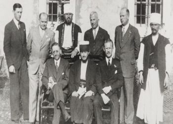 “Para se të vdiste nga torturat, na lejuan ta shikonim babain në qeli, dhe kur nëna i vuri dorën në shpatull, ajo u mbush me…”/ Historia tronditëse e përkthyesit të ambasadës së SHBA-së në Tiranë