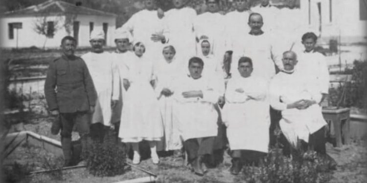 “Pasi mori ‘Medalje Ari’ në Napoli dhe ajo i’u dorëzua nga Mbreti Viktor Emanueli III-të, shërbeu në Oborrin e Mbretit Zog, por s’mundi të shëronte…”/ Historia e panjohur e mjekut nga Kavaja