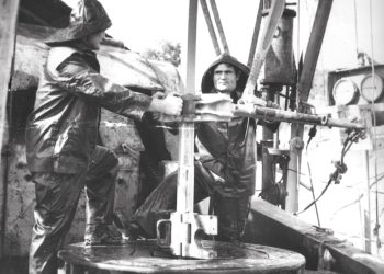 “Peti Shamblli, më tha; ti, shoku Xhaçka, duhet ta prishësh fejesën, sepse ajo vjen nga një familje borgjeze dhe babai i saj, i diplomuar në Oksford…”/ Kujtimet e inxhinierit të naftës