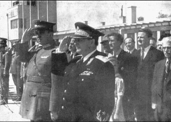 “Hallkat që lidhin dy popujt tanë, s’mund t’i këpuste më, as shpata e shtypësve, as vjershat e poetit të imperializmit dhe agjentit italian, shovinistit At Gjergj Fishta …”/ Fjala e Enverit, Beograd 1946