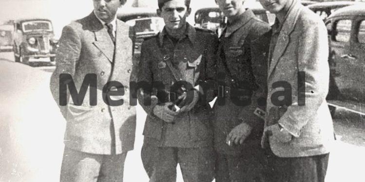 “Pas Enverit që s’më fliste dhe Mehmetit, që shpërtheu për qafleshët në Tiranë e gjokset e zbuluara të aktoreve, pinjolli i mbrapshtë prej rrugaçi i Hysni Kapos…”/ Kujtimet e ish-funksionarit të lartë, që vuajti 15 vjet në Burrel