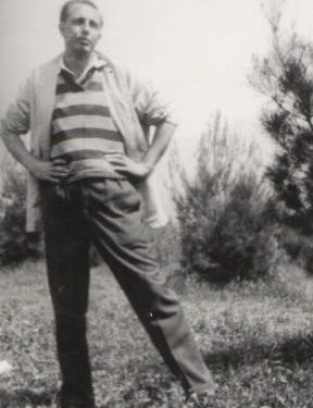 “Në gjimnaz, kishim profesorë ajkën e intelektualëve shqiptarë, si; Luarasi, Bulka, Dika, Karajani, Meksi, etj., kurse drejtoruci, Stefan Prifti, vegël e Partisë që…”/ Kujtimet e përkthyesit të njohur