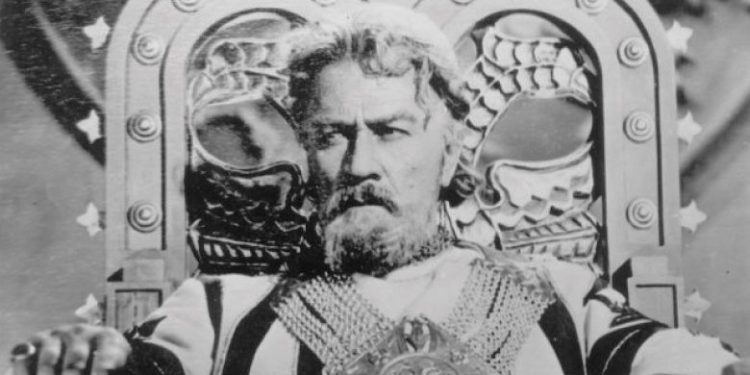 “Zv/kryetari i Degës së Beratit, më këshilloi; t’u shmangesha bisedave me Viktor Stratobërdhën, se ai ishte armik dhe të ulja volumin e radios, kur dëgjoja RAI-n…”/ Kujtimet e shkrimtarit të njohur