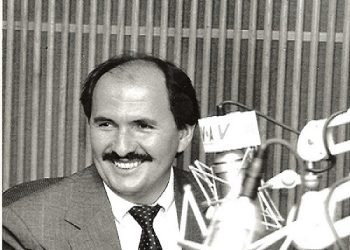 “Me ngjarjen e ambasadave në korrikun e ’90-ës, regjimi do ishte shkatërruar, por mungonte një element, udhëheqëja dhe Kadareja, që ne e shikonim si të vetmin…”/ Refleksionet e Elez Biberaj