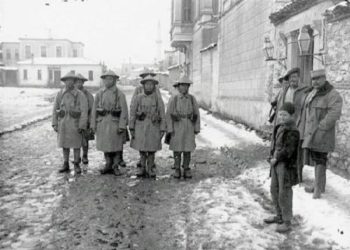 “Ata të Sigurimit të Shtetit, më zbuluan se në orët e vona të mesnatës, unë shkoja te varret e ushtarëve francezë dhe…”/ Dëshmia e rrallë e bahçevanit nga Korça