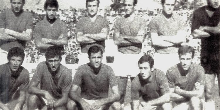 “Në Amsterdam, kundër Ajaksit të madh, shumë prej nesh kishim marrë këpucë borxh, as mjek ekipi s’kishim, por…”/ Rrëfimi i rrallë i ish-kapitenit bardheblu, për ndeshjen e 30 shtatorit, 1970