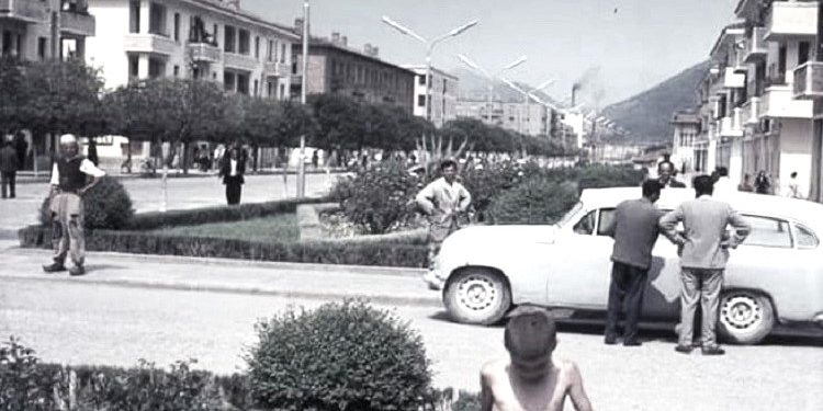 “Zëri i Popullit’ publikoi artikullin ‘40 vite të humbura’, nga Dr. Ylli Popa, një mjek i mirënjohur, që do kishte përfunduar në burg, por ai dhe Ramiz Alia…”!/ Vizita e historianit austriak, në vitet 1989-‘92