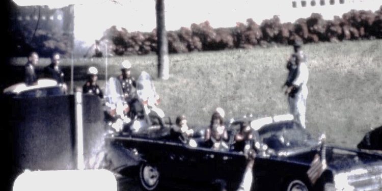 “Xhek Rubi, vrau në duart e policisë amerikane, ‘vrasësin’ e presidentit Kenedi, Li Harvi Osvald, por këto janë të gjitha kombinuara, larje llogarish mes tyre…”/ Ditari politik sekret i Enverit, 24 nëntor 1963