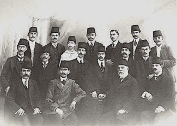 “Mbledhja e parë e Kuvendit, u hap më 28 nëntor 1912, në ora 4 pasdreke, në shtëpinë e Xhemil Beut, kushëririt të Ismail Qemalit, i cili…”/ Ana e panjohur e shpalljes së Pavarësisë