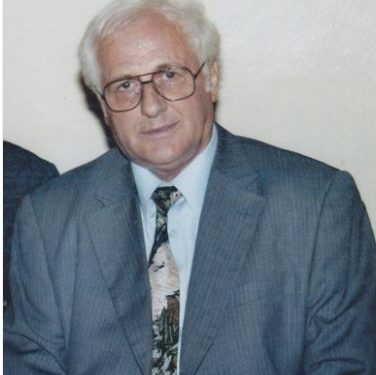 “Si do të ndjehem unë i pajtuar me ish-komunistët, kur në Parlamentin Shqiptar, bashkë me mua, si deputet i PD-së, ishte edhe ai i Partisë Socialiste, ish-hetuesi im…”?! / Refleksionet e ish-deputetit