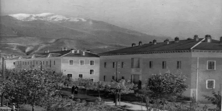 “Pas ftohjes së marrëdhënieve me Enverin në shtatorin e ’81-it, kur Mehmet Shehu filloj të ankohej se i përgjonin telefonat, menjëherë në Drejtorinë e PTT-së…”/ Dëshmia e rrallë e ish-centralistes