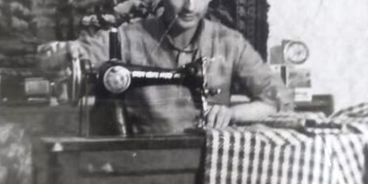 “Tim Xhilaga, ‘play boy’ i kryeqytetit dhe Beb Daliu, një nga djemtë e njohur në ‘Broduein’ e Tiranës, me pantallonat e para blu xhins, të qepura te gruaja e…”/ Historia e panjohur e “djemve të modës”!