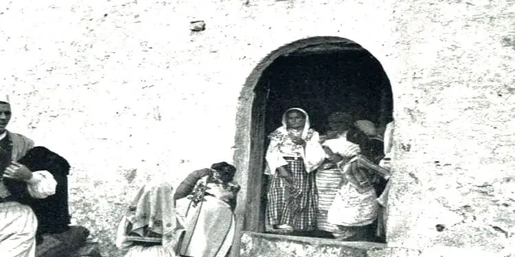 “Shna Ndou, nuk ua pranoi faljen, s’i pranoi as të afroheshin tek kisha, pasi pak para se të mbërrinin, makina shpërtheu në flakë dhe…”/ Historia tronditëse e katër djemve të rinj nga Laçi