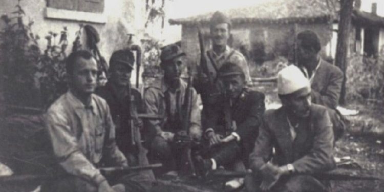 “Si do të ndjehem unë i pajtuar me ish-komunistët, kur në Parlamentin Shqiptar, bashkë me mua, si deputet i PD-së, ishte edhe ai i Partisë Socialiste, ish-hetuesi im…”?! / Refleksionet e ish-deputetit