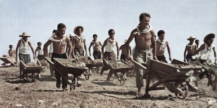 “Zëri i Popullit’ publikoi artikullin ‘40 vite të humbura’, nga Dr. Ylli Popa, një mjek i mirënjohur, që do kishte përfunduar në burg, por ai dhe Ramiz Alia…”!/ Vizita e historianit austriak, në vitet 1989-‘92