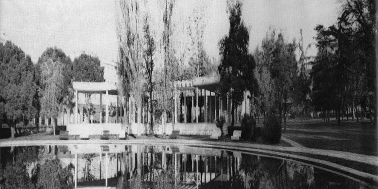 “Tajvani’, parku ku këndonte Vaçe Zela, Tonin Shala, bashkëshorti i Fitnete Rexhës, etj. dhe ku lindën dashuritë me turistet lindore…”/ Historia e panjohur e lokalit të famshëm