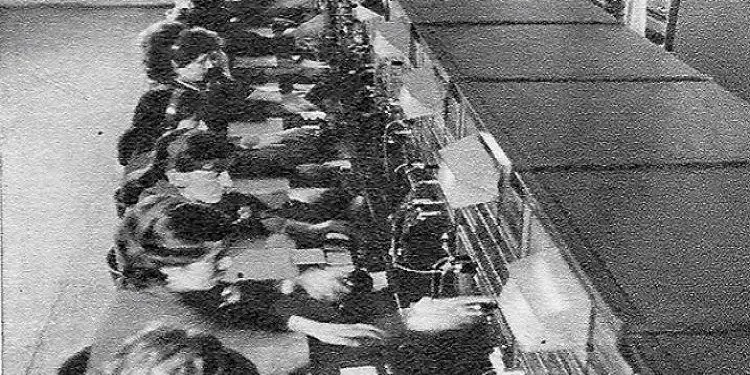 “Pas ftohjes së marrëdhënieve me Enverin në shtatorin e ’81-it, kur Mehmet Shehu filloj të ankohej se i përgjonin telefonat, menjëherë në Drejtorinë e PTT-së…”/ Dëshmia e rrallë e ish-centralistes