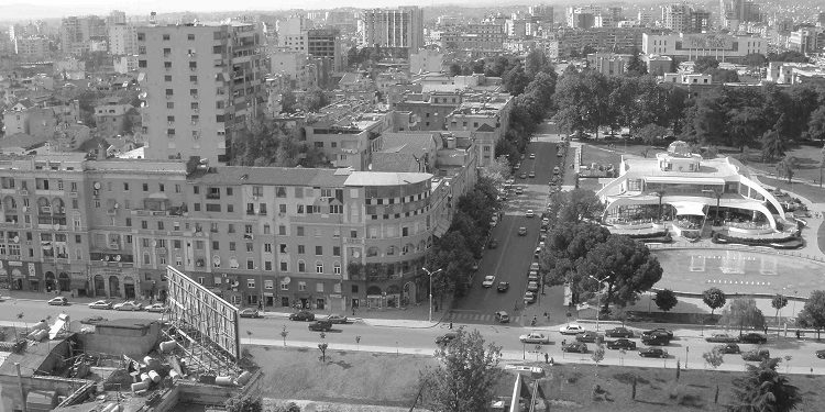 “Tajvani’, parku ku këndonte Vaçe Zela, Tonin Shala, bashkëshorti i Fitnete Rexhës, etj. dhe ku lindën dashuritë me turistet lindore…”/ Historia e panjohur e lokalit të famshëm