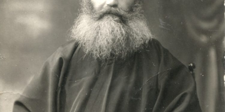 “Kur qeveria greke, i refuzoi vizën Visarion Xhuvanit, për të marrë pjesë në varrimin e Patrikut të Rumanisë, Mbreti Zog i I-rë, porositi avion të posaçëm dhe…”/ Kur krijohej Kisha Orthodokse Shqiptare