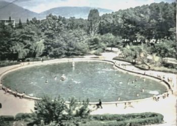 “Tajvani’, parku ku këndonte Vaçe Zela, Tonin Shala, bashkëshorti i Fitnete Rexhës, etj. dhe ku lindën dashuritë me turistet lindore…”/ Historia e panjohur e lokalit të famshëm