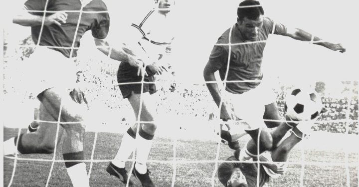 “Në Amsterdam, kundër Ajaksit të madh, shumë prej nesh kishim marrë këpucë borxh, as mjek ekipi s’kishim, por…”/ Rrëfimi i rrallë i ish-kapitenit bardheblu, për ndeshjen e 30 shtatorit, 1970