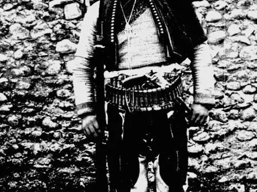 “Pas vrasjes së Milan Shuflait, ku tre të panjohur e goditën me levë në kokë, policia serbe i rrëmbeu dokumentet e dorëshkrimet e tij dhe …”/ Historia e panjohur e albanologut të famshëm