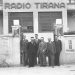 “Në mbrëmjen e 6 majit 1976, kur Haki Beleri, po drejtohej nga studioja e transmetimi të lajmeve, u ndalua nga polici rojës, duke…”! / Historia e trishtë e legjendës së mikrofonit të Radio-Tiranës