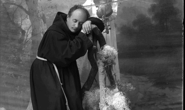 “Shkodra kishte mir’prit’ kráh’háp nji magjistar, qi ndezte flakë do pluhna dhe lângje e, mândêj t’népte në dorë nji copë letër të trashë, ku ishe…”/ Historia e panjohur e dinastisë Marubi