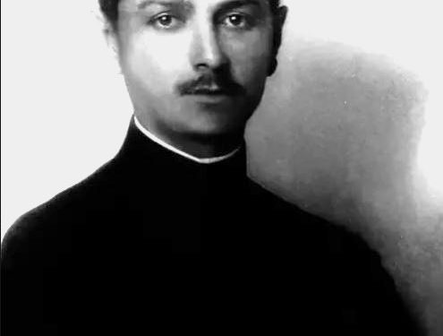 “Kur e pyeta Patër Palin, se kush ishte ajo Drita Kosturi, që ja kishin shti në qeli, pasi kujtojsha se ishte ndonji spiune apo, provokatore, ai më tha…”/ Dëshmitë tronditëse të fratit të famshëm