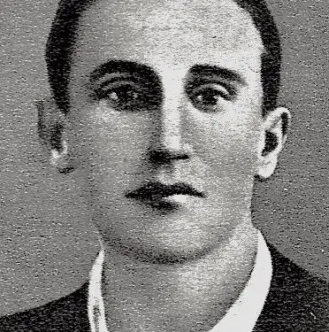 “Kur e takova Dritëro Agollin, pas viteve ’90-të në SHBA-ës dhe e pyeta se; si një komunist i ndershëm, si i shikonte vitet e sundimit enverist në Shqipëri, ai…”?! / Refleksionet e të birit të ish-ministrit të Zogut
