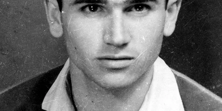 “Kur Lirim Pëllumbi, i tha nënës se; do mundohem mos e pushkatojnë Maksin tënd, ajo i’a ktheu; po partia, e fali babanë tënd, që vrau Raqi Qirinxhiun dhe i grabiti një mushkë me flori…”/ Dëshmia e rrallë e ish-oficerit të marinës