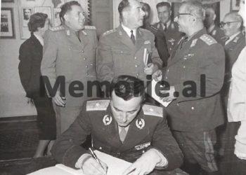 “Në sallën e mbledhjes mua, D. Mamaqit, S. Bekteshit, P. Dumes, H. Çakos dhe Rr. Parllakut, na rrinte afër I. Sina dhe disa të Sigurimit, si…”/ Kujtimet e ish-gjeneralit, për plenumin e K.Q. të PPSh-së, 16 dhjetor ‘74