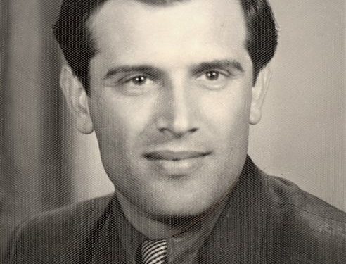 “Kur u bë mbledhja te zyra e Urbanistikë-Projektimit, për të demaskuar Maks Velon, që s’kishte pranuar të jepte shtëpinë si qendër votimi, ai tha…”/ Kujtime nga koha e diktaturës