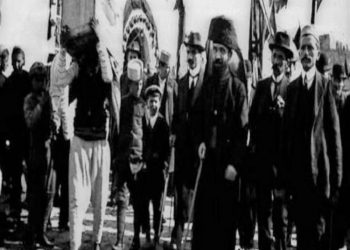 “Para se të më thërriste Sotir Peci të bënim gazetën ‘Kombi’, unë punoja në fabrikë dërrasash, kurse Konica, kishte xhaxhanë shumë të pasur, në oborrin e Sulltanit…”/ Fjalimi i panjohur i Fan Nolit