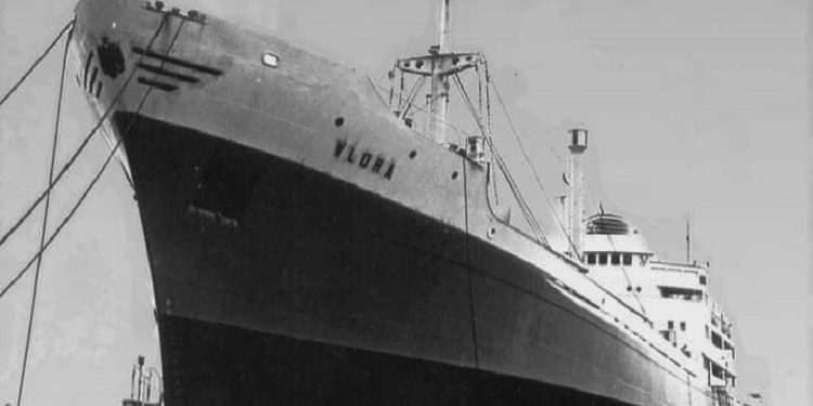 “Ndërsa më tregonte historinë e Kontit Xhemal Bazi, që u martua me konteshën spanjolle, në timoneri hyri K.M., kandidat partie, kapiten Vehbiu, ndërroi temën dhe…”/ Kujtimet e ish-oficerit të Marinës