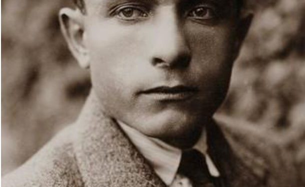 “Si vdiq në kampin e Vlashukut, i dënuari Bejo Vrazhdua, nga Bolena e Vlorës, pasi toger Ademi, s’e ktheu penicilinën oleoze, që Dr. Hysenbegasi, i’a dha për të birin…”/ Kujtimet e ish-të dënuarit politik nga Vlora