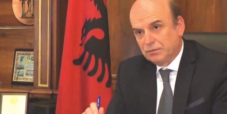 “Nga matjet që bëmë në institutet tona, rezultoi se Shqipëria u ndot shumë nga radio-aktiviteti i Çernobilit dhe tre vaporë me bimë medicinale, Gjermania na i ktheu …”/ Dëshmitë e rralla, të dy profesorëve të njohur