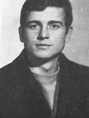 “Si vdiq në Qaf-Bari, miku im i ngushtë, Agimi, nga një penicilinë, komandanti që qëlloi me pistoletë të dënuarin dhe ilaçi që u hidhnin të burgosurve në gjellë…”?! / Dëshmitë e rralla të ish-oficerit të Marinës