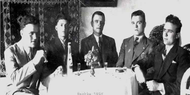 “Komunistët prishën varrin e gjyshit tim në Gjirokastër dhe eshtrat ia hodhën rrugëve, kurse në ’91-in, ata masakruan gjyshen me thika, por vrasësit…”/ Dëshmia tragjike nga SHBA-ja, e pinjollit të familjes së famëshme