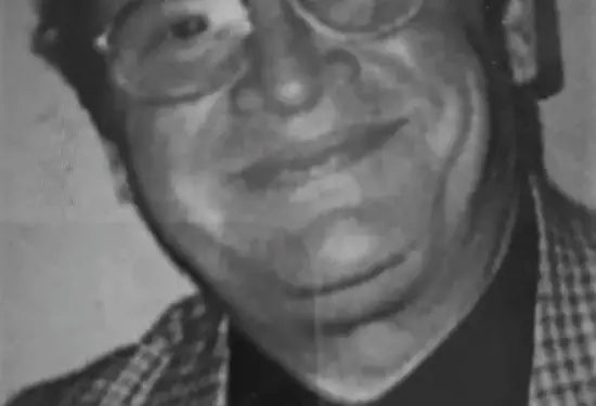 “Në maj 1972, pas një stërvitje në Durrës, në prani të anëtarëve të Byrosë Politike dhe të drejtuesve të Ushtrisë, Enveri e mbuloi me puthje Gjergj Titanin dhe…”/ Refleksionet e shkrimtarit të njohur